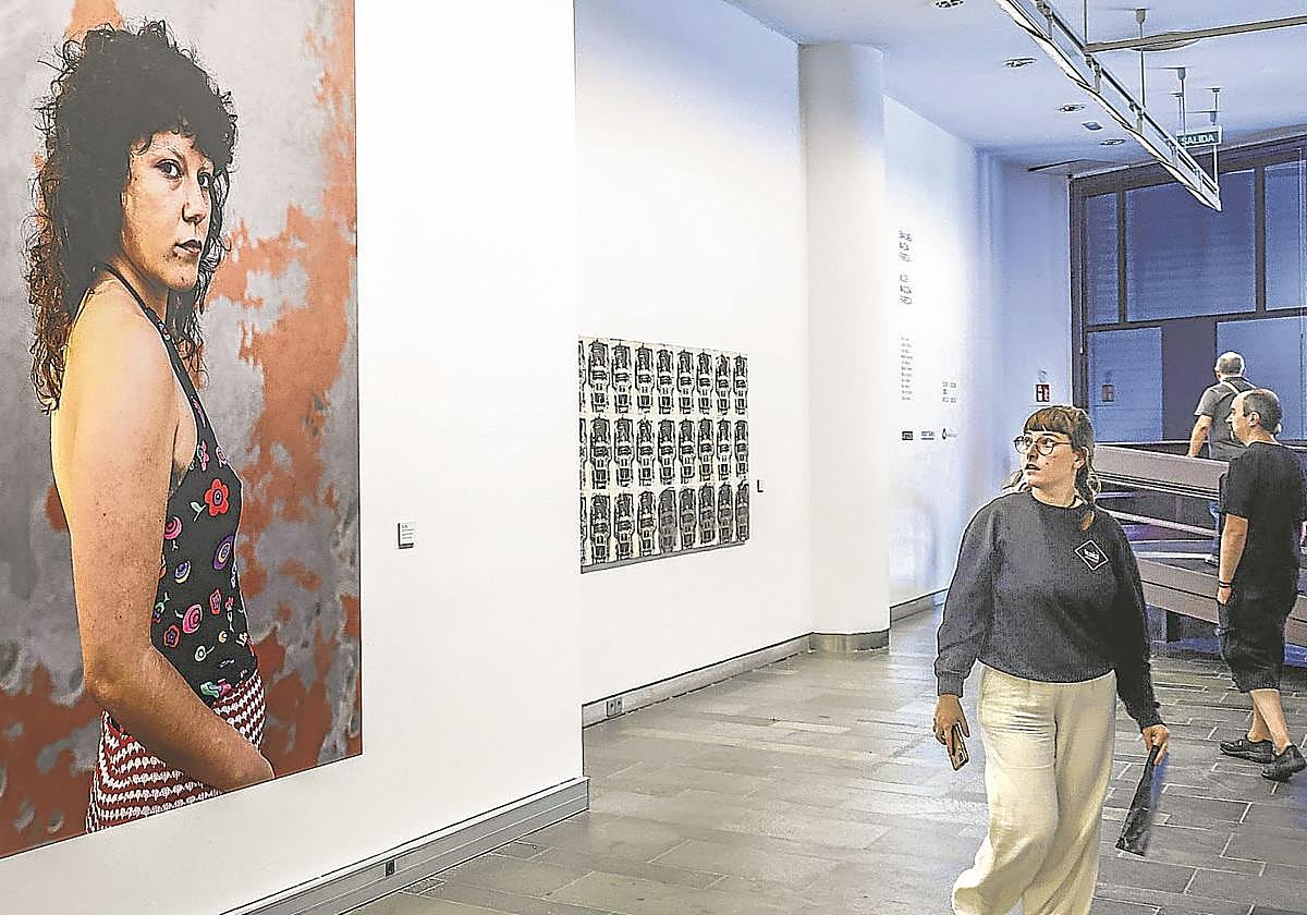 Retratos de una sala. La muestra 'Mujer / Máquina / Fábrica', que se pudo ver en 2023, organizada por el colectivo Artxibo.