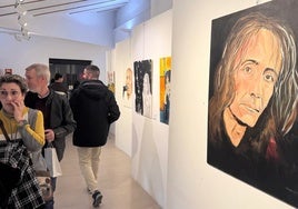 Exposición dedicada a Robe Iniesta en Plasencia.