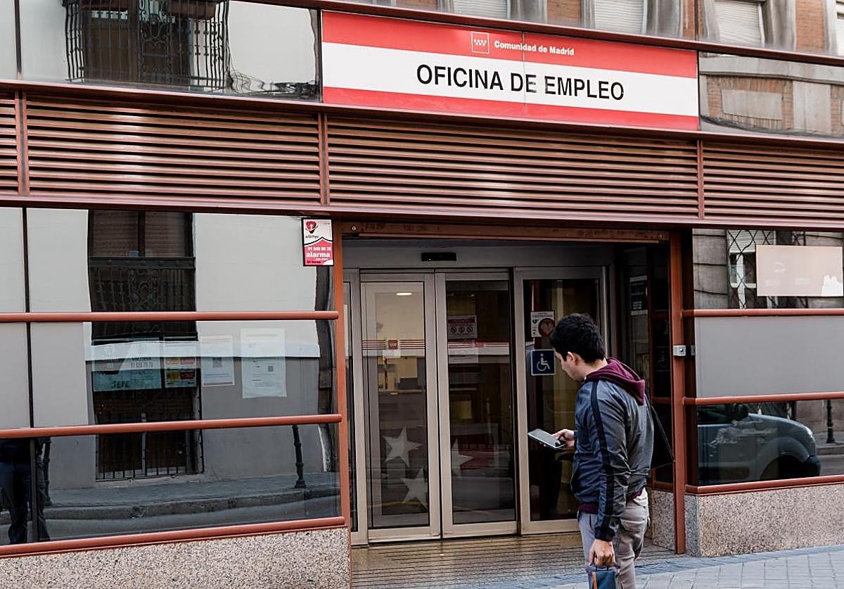 El requisito que los desempleados mayores de 45 años deben cumplir para cobrar el subsidio de 570 euros del SEPE