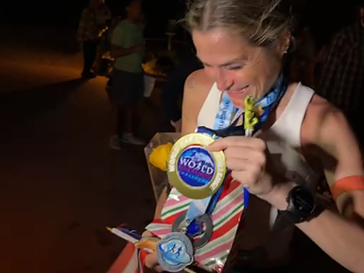 Verdeliss, campeona del reto de los siete maratones pese a la tremenda pájara en la última carrera de Miami: «No he parado de vomitar»