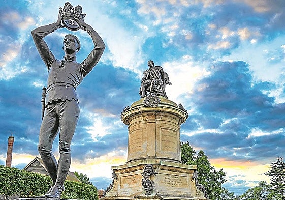 La estatua del príncipe Hal y Shakespeare.