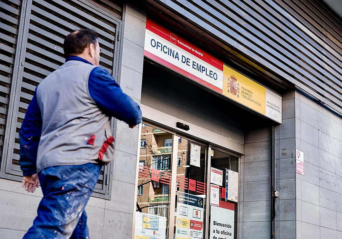 El SEPE negará el subsidio a los mayores de 52 años no inscritos como demandantes de empleo desde el fin de su paro