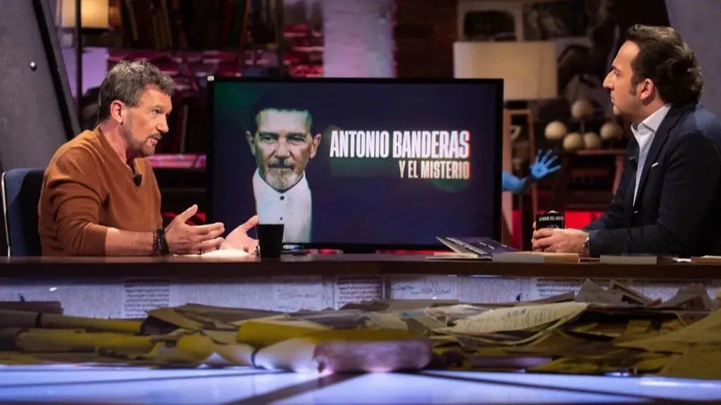 Antonio Banderas confiesa a Iker Jiménez su experiencia al borde de la muerte: «Lo que te pide el cuerpo es abandonarte»