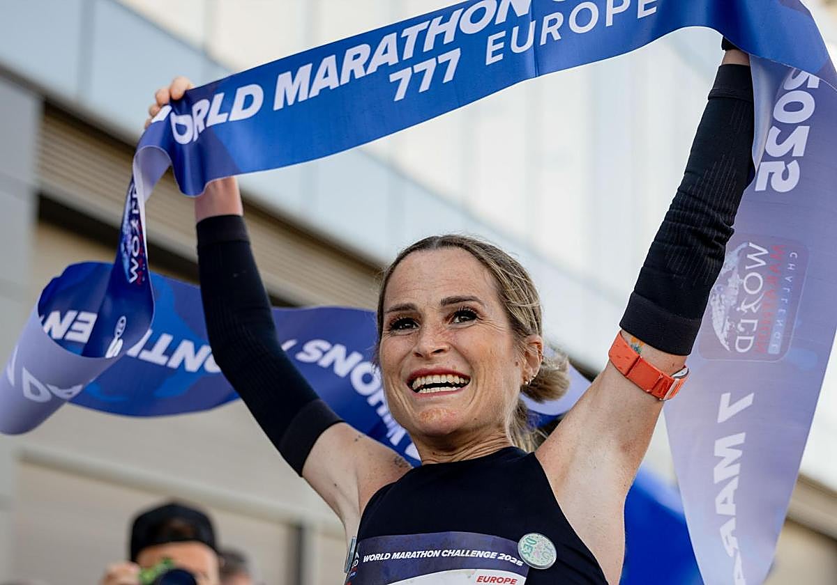 El cálido recibimiento a Verdeliss a su llegada a Pamplona: «Vuelvo a una realidad feliz»