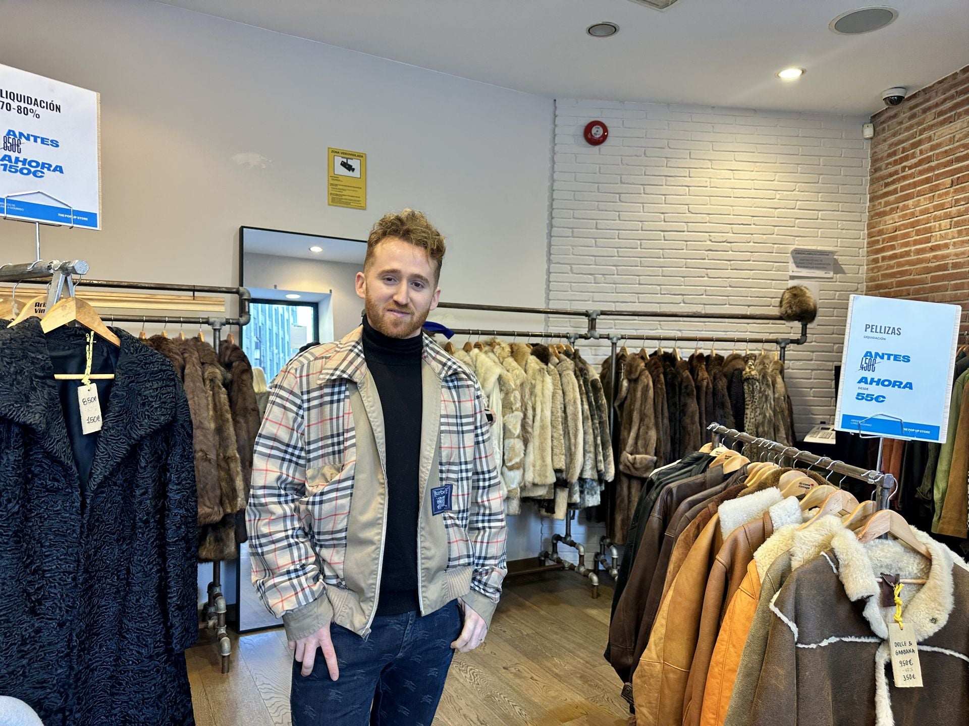La tienda efímera de Bilbao con chaquetas de piel desde 55 euros (y pronto con Levi&#039;s al 70%)