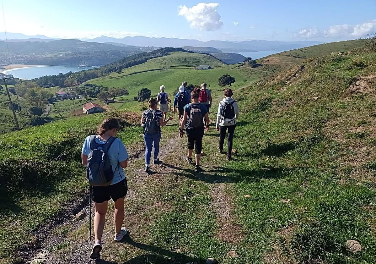 El municipio ofrece un programa de rutas circulares dos veces al mes.