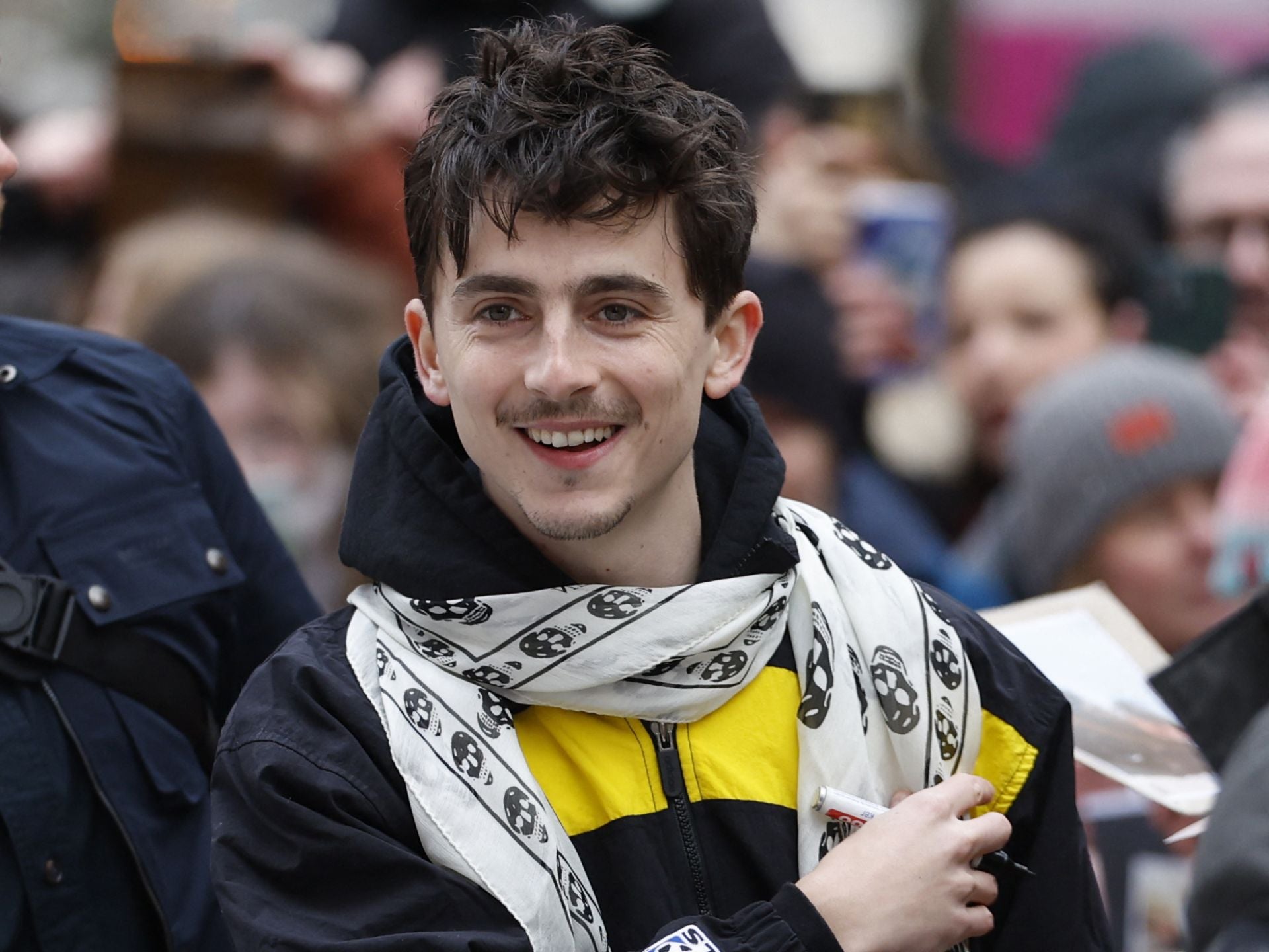 Chalamet se da un baño de masas a su llegada a la Berlinale.