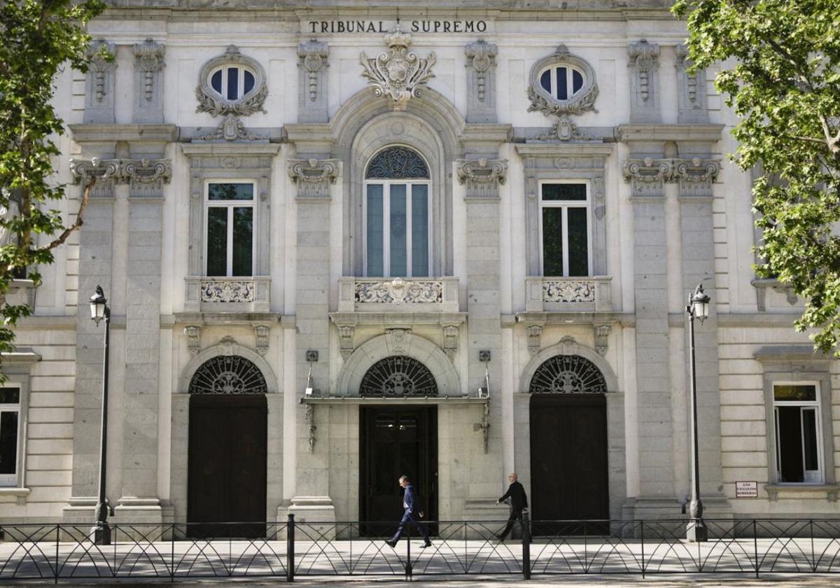 Seis meses de prisión y una multa de 1.080 euros por llamar a un hombre «maricón»