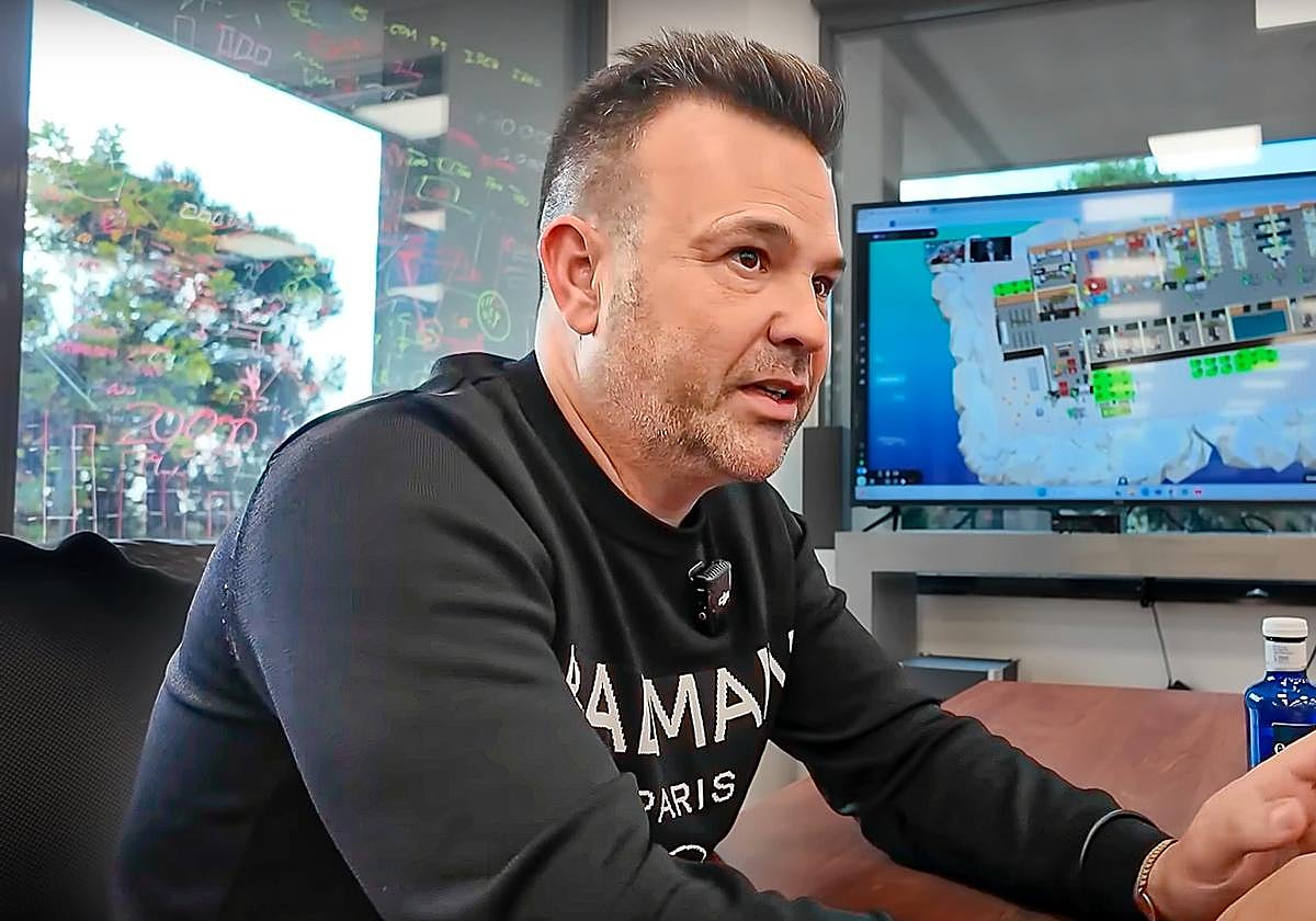 El polémico consejo del millonario José Elías a los que estudian en la universidad: «No sirve de mucho...»