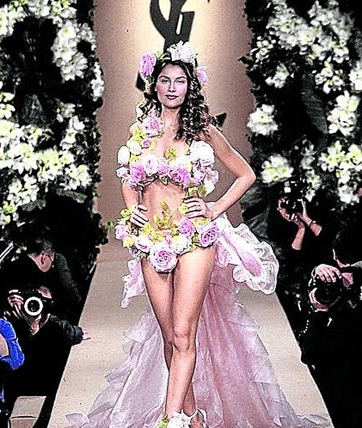 Imagen secundaria 2 - 1. 'Homenaje a Marcel Proust'. 2. El maestro en su jardín. 3. Laetitia Casta vestida de novia. 