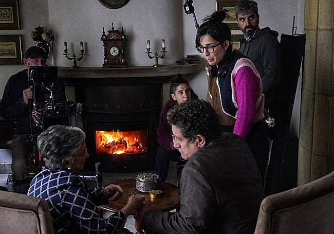 Alauda Ruiz de Azúa en el rodaje de la serie 'Querer'.