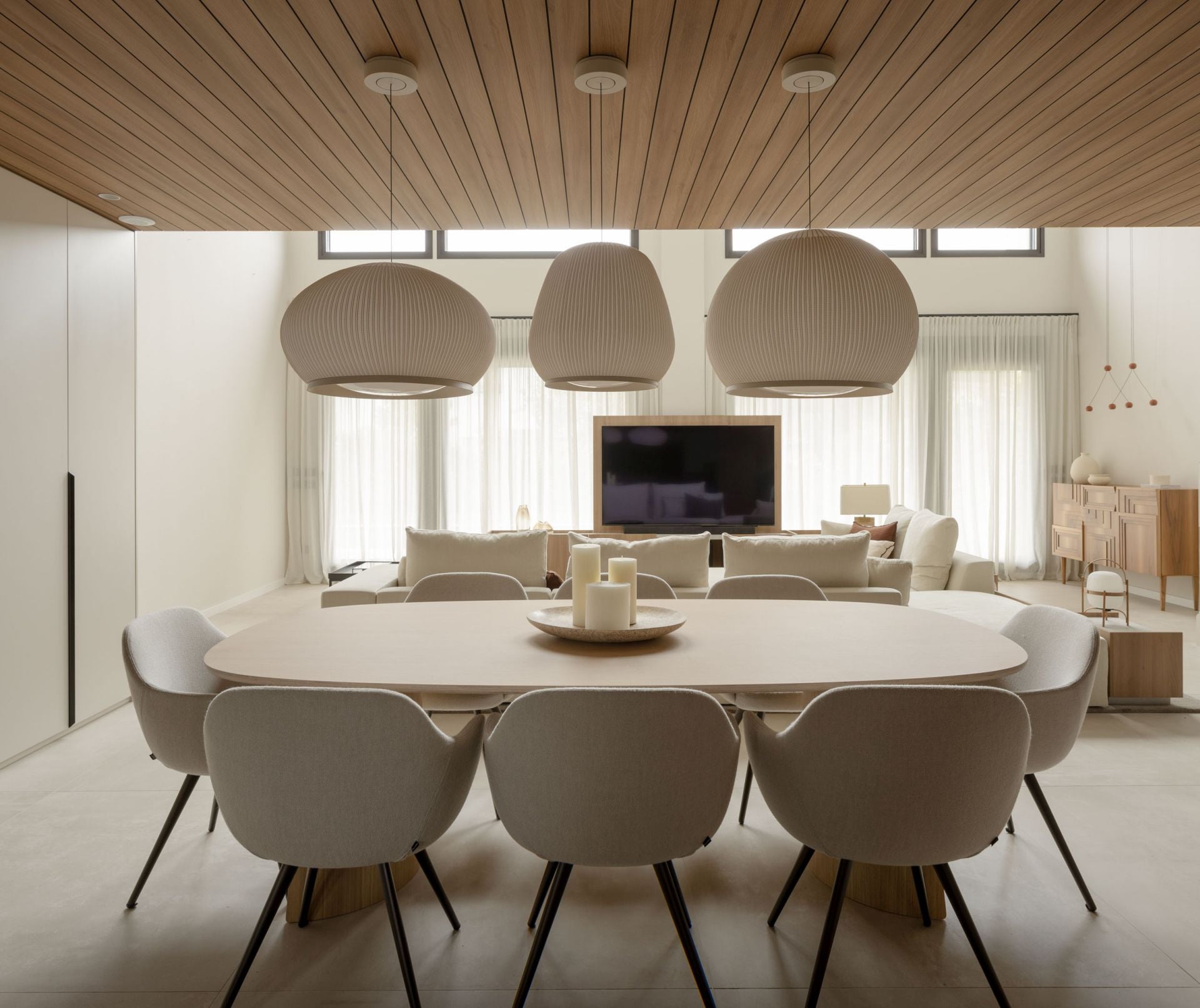 Este chalet de una familia bilbaína lo tiene todo: lujo, diseño y mucha luz