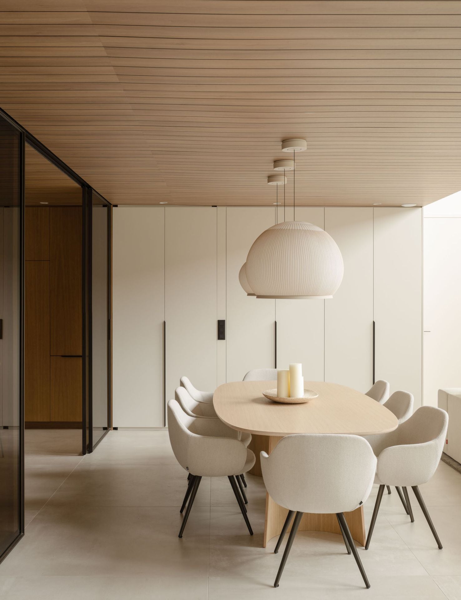 Este chalet de una familia bilbaína lo tiene todo: lujo, diseño y mucha luz