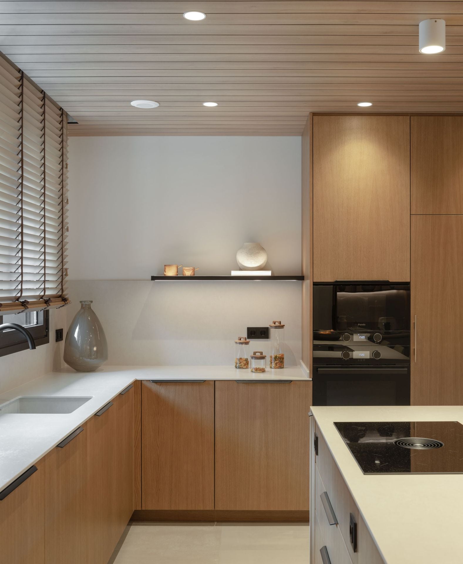 Este chalet de una familia bilbaína lo tiene todo: lujo, diseño y mucha luz