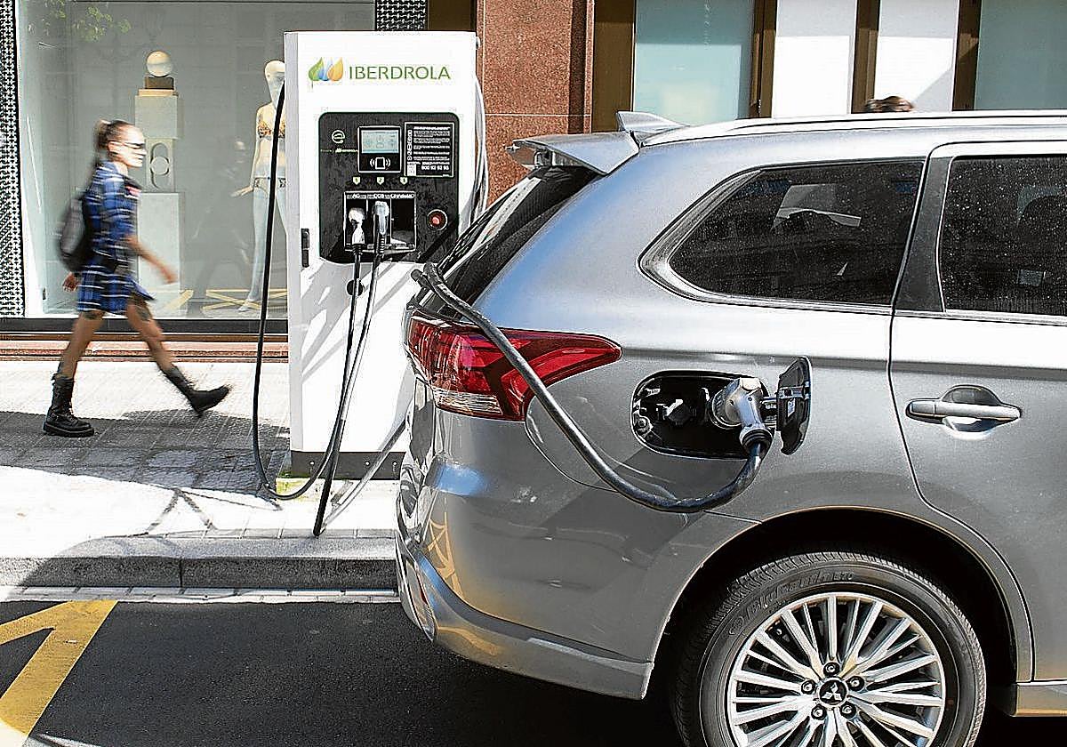 La suspensión del plan Moves paraliza las ventas de los coches eléctricos