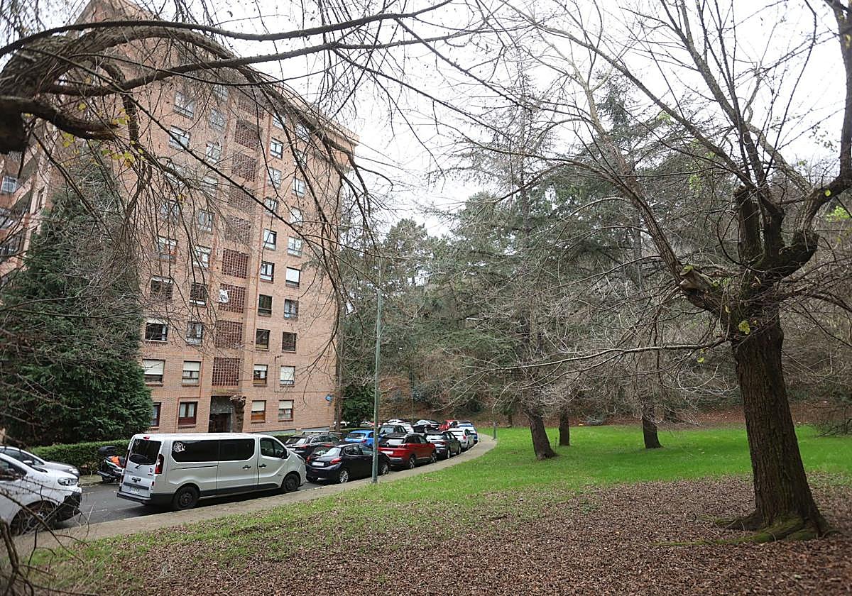 Imagen de la parcela donde está previsto levantar el bloque de 60 viviendas de protección.