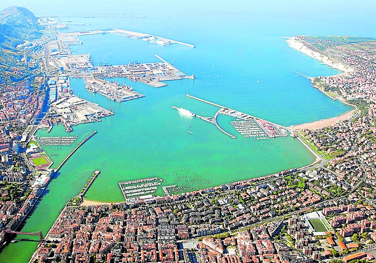 Vista aérea del Puerto de Bilbao