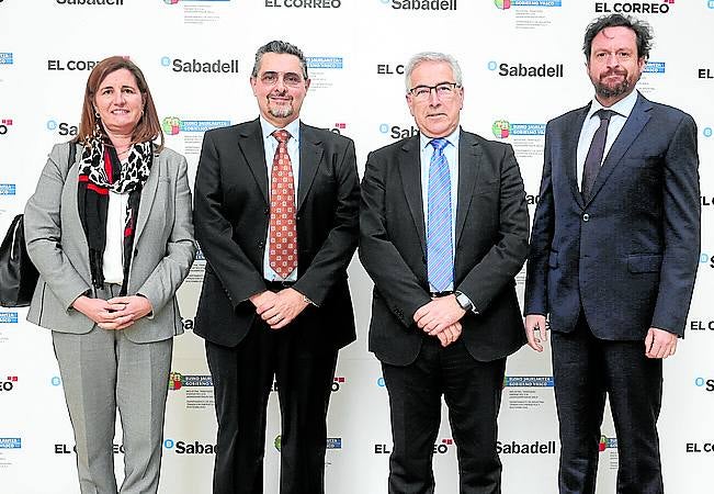 Matilde García, Xabi Fava, Gonzalo Díez-Heppe y Óscar Gómez.