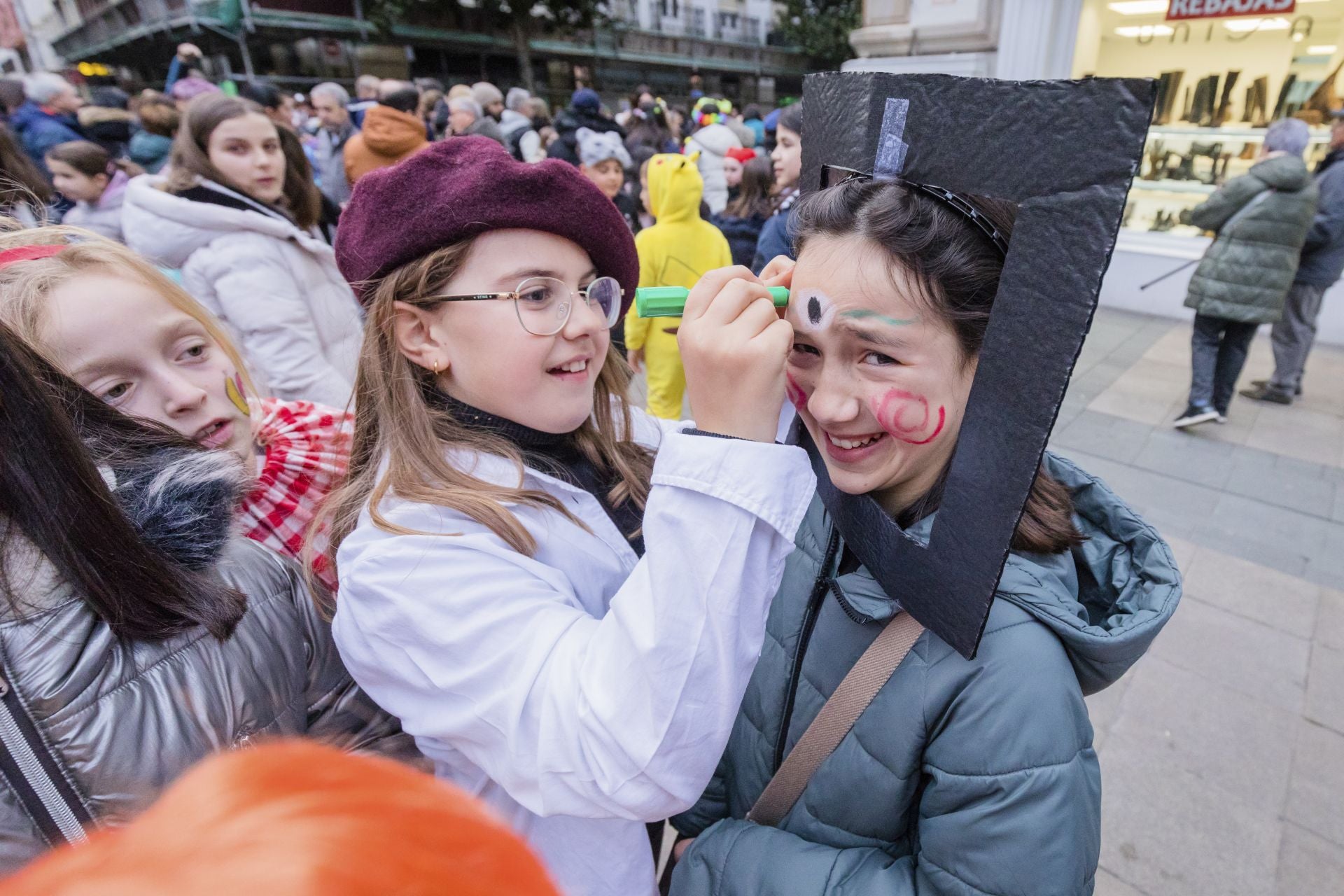 Las imágenes del Jueves de Lardero en Vitoria
