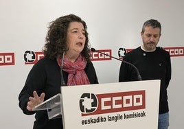 Loli García, junto a su sustituto, Santi Martínez.