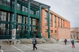 Exterior del centro cívico de Judimendi