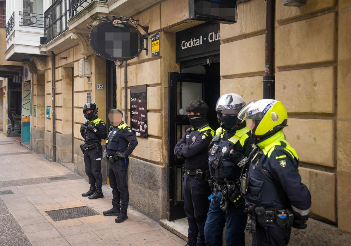 Identifican a decenas de personas en el 'after' más problemático de Vitoria