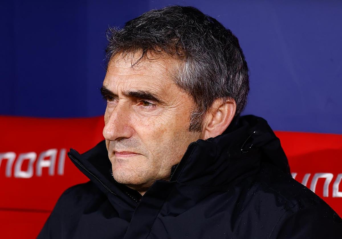 Valverde en el banquillo del Metropolitano.