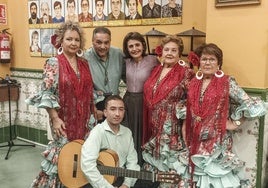 Lola Alcalá, Joaquín Salces, Nerea Melgosa, Carmen Montes, María Serena e Imanol Martín (guitarra).