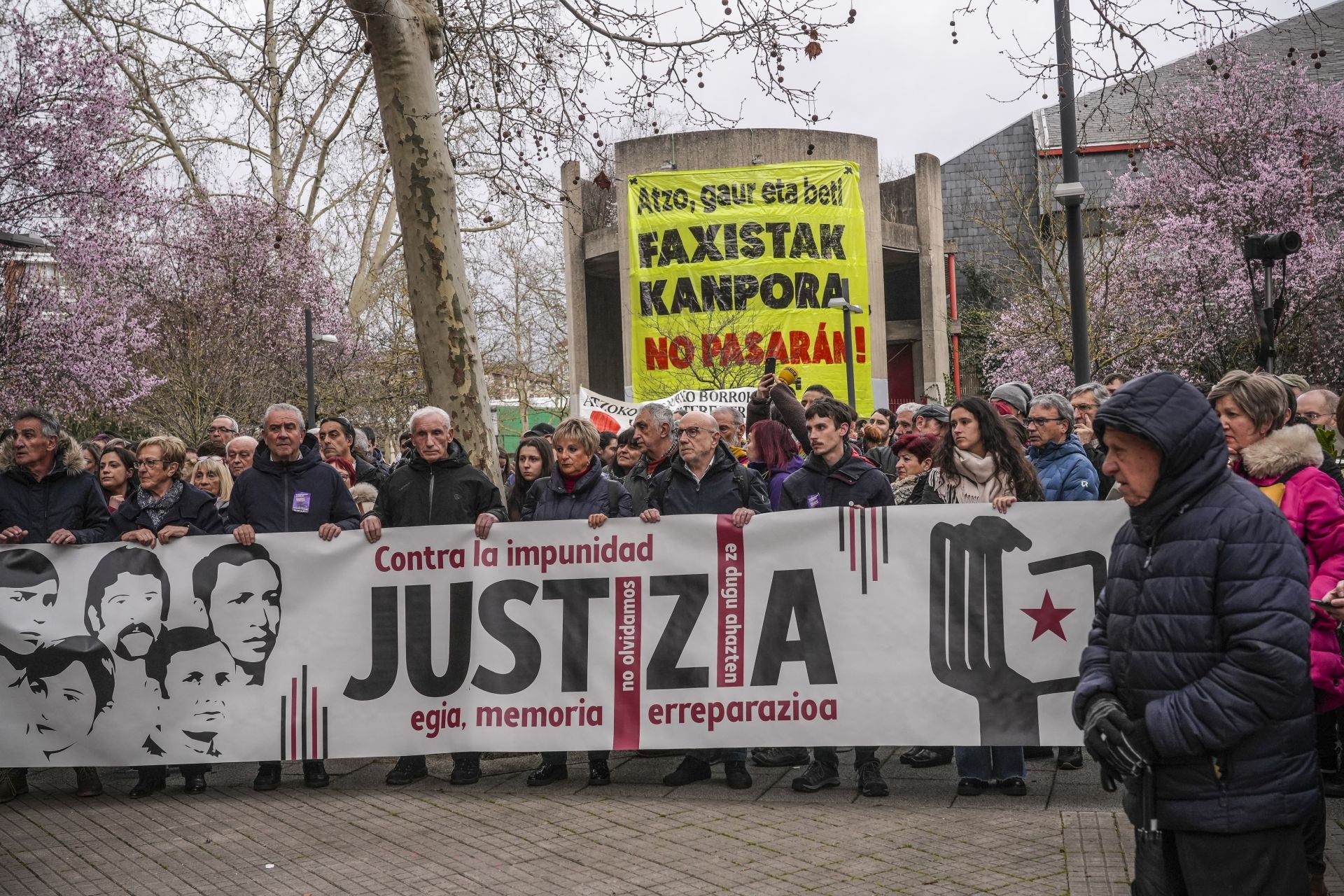 El homenaje y la manifestación en recuerdo del Tres de Marzo, en imágenes