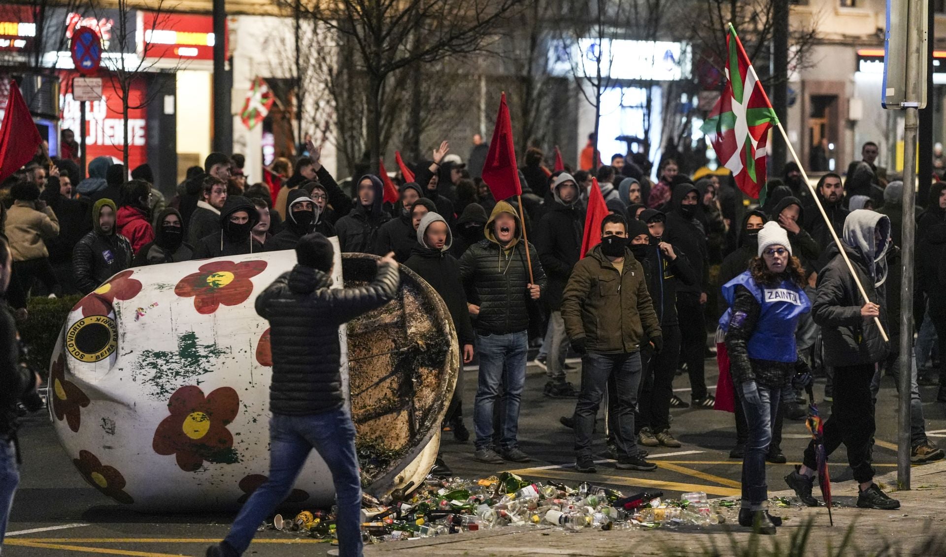 El homenaje y la manifestación en recuerdo del Tres de Marzo, en imágenes