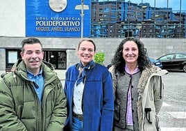 Raquel González, en el centro, con los ediles populares de Ermua.
