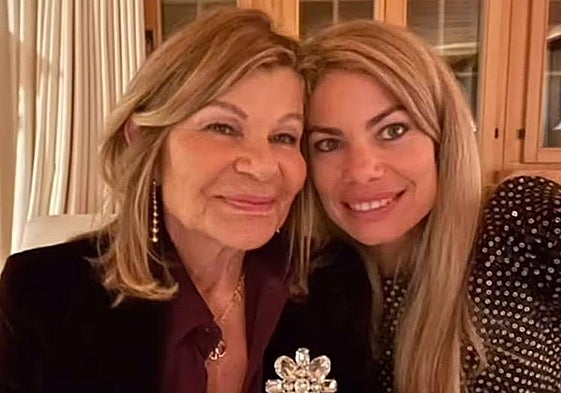 Cari Lapique con su hija, Carla Goyanes.