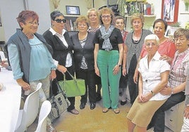 Mujeres de la asociación llodiana Solastiar en una fotografía de archivo.