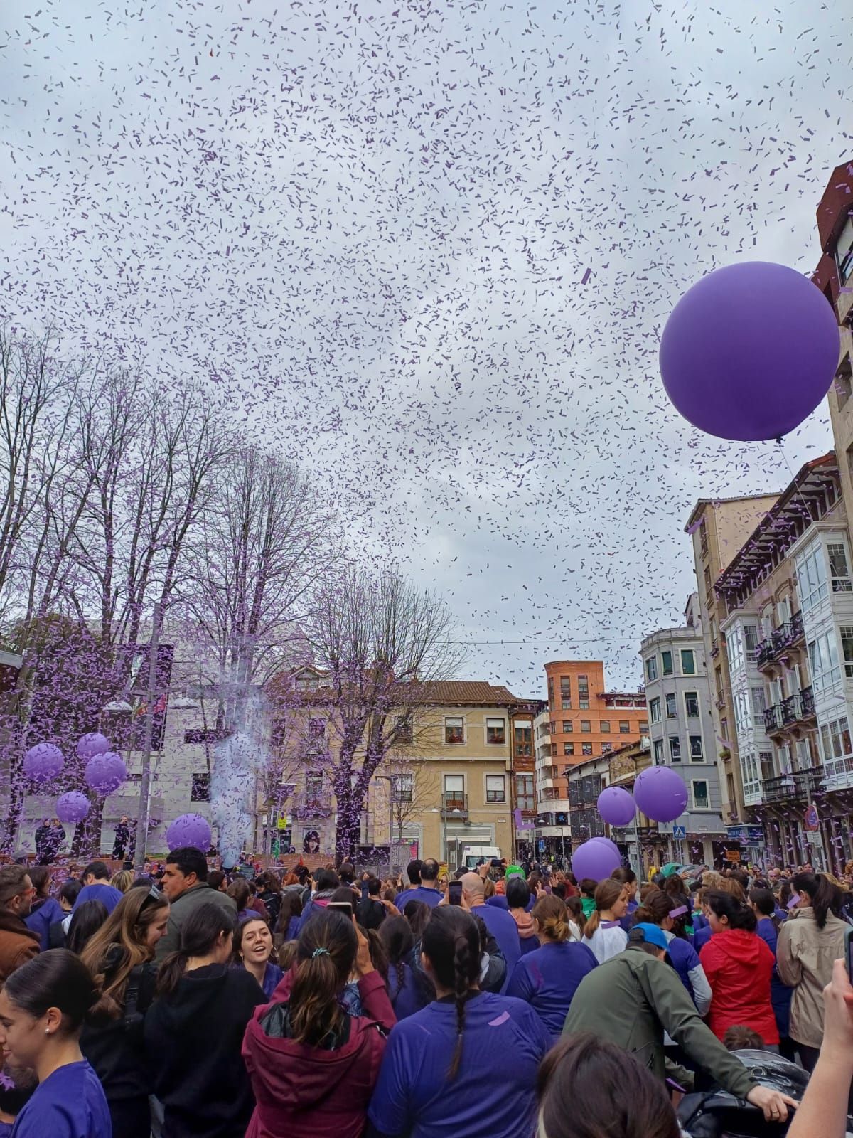 Miles de participantes tomarán parte en la Lilakrosa este domingo