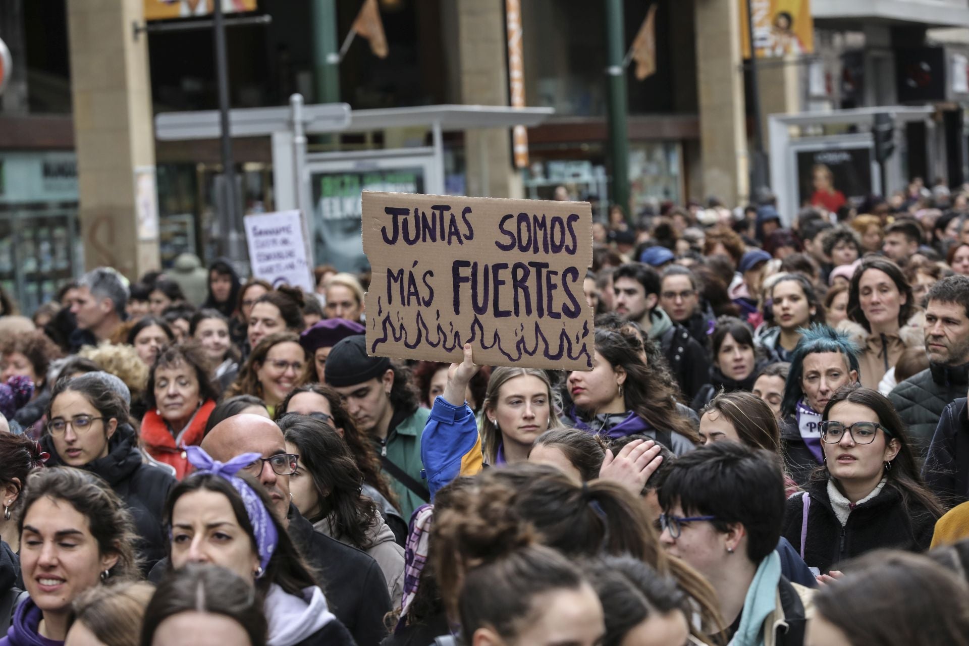 Las mejores fotos de los actos del 8M en Vitoria