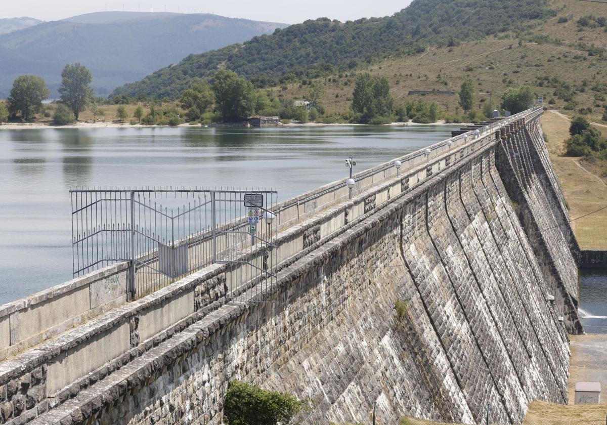 Las lluvias del fin de semana disparan las alertas en algunos ríos de Álava