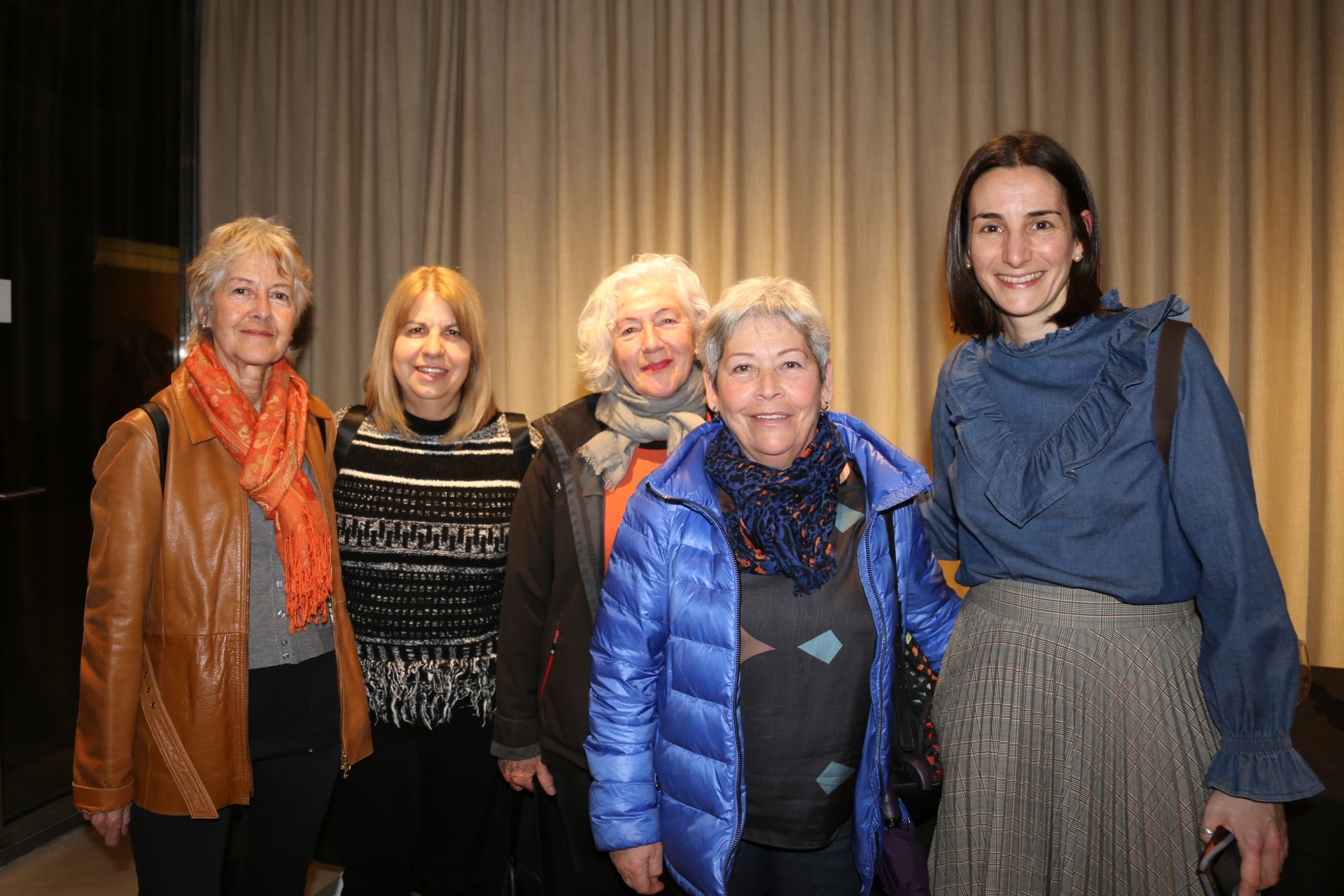 Elvira Arberas, Conchi Palencia, Esther San Martín, Pilar Espinosa y Garbiñe Ruiz.