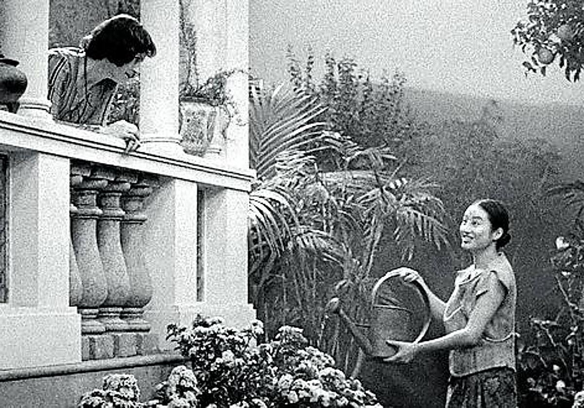 Crítica de 'Grand Tour Portugal' (2024): Hombre huye, mujer busca