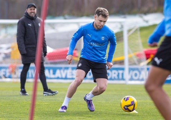 Conechny, en el entrenamiento de este lunes en Ibaia.