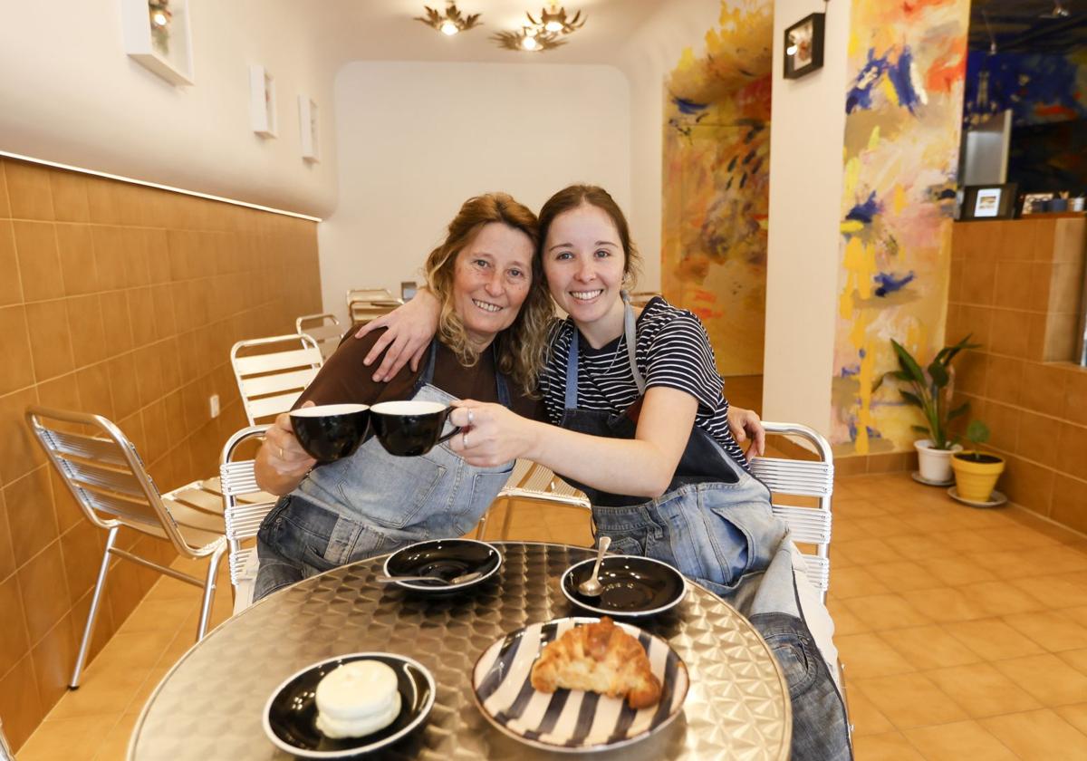 De Argentina al centro de Bilbao: una madre y su hija abren una pastelería artesanal con lo mejor de ambos mundos