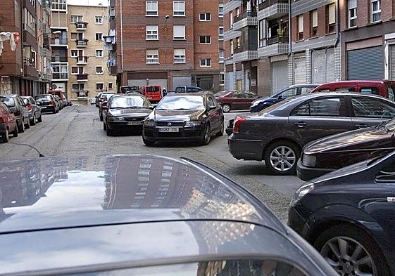 El Ayuntamiento acuerda con el PP la creación de nuevos aparcamientos disuasorios en Altzaga y Astrabudua.