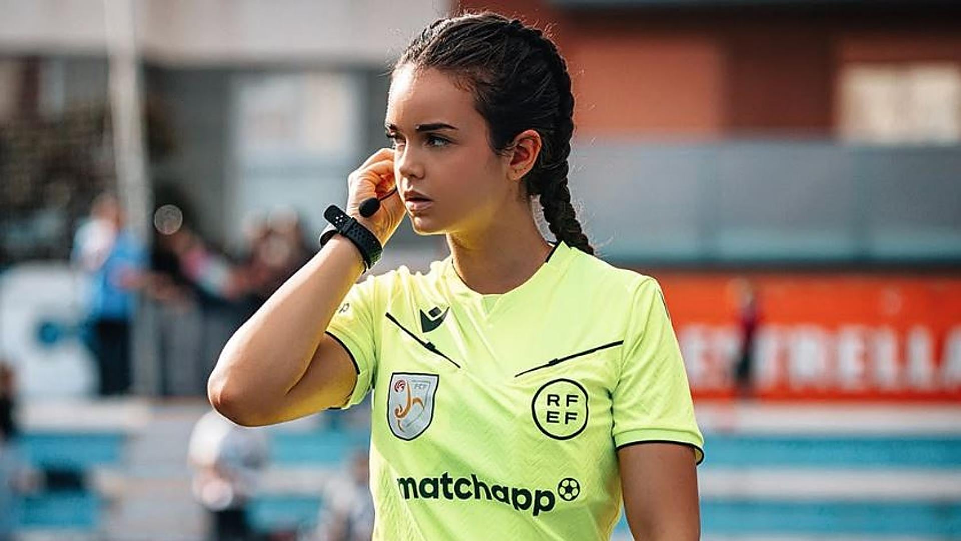 Referee Reveals: Fan & Player Messages