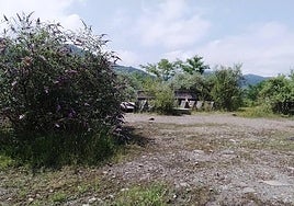 Esta zona forestal del término municipal de Ermua se ha utilizado como depósito de tierras de obras.