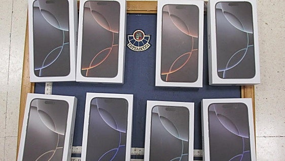 Detienen a un estafador por vender el Iphone 16 en Wallapop a mitad de precio