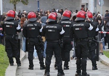 VÍDEOS | Operativo de la Ertzaintza, incidentes, cargas policiales...