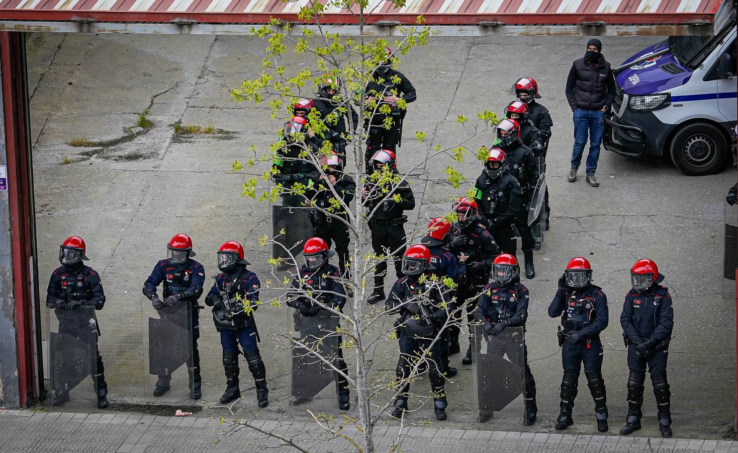 Las imágenes del desalojo del gaztetxe de Rekalde