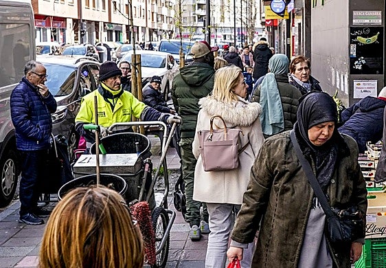 Estampa del barrio vitoriano de Coronación, en Vitoria.
