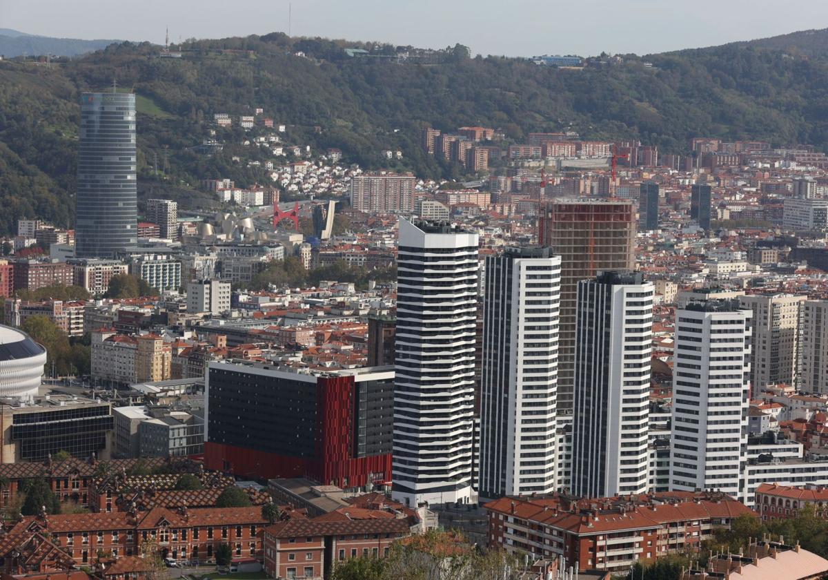 Bilbao pide que se limite el precio del alquiler en toda la ciudad, también en Abando e Indautxu