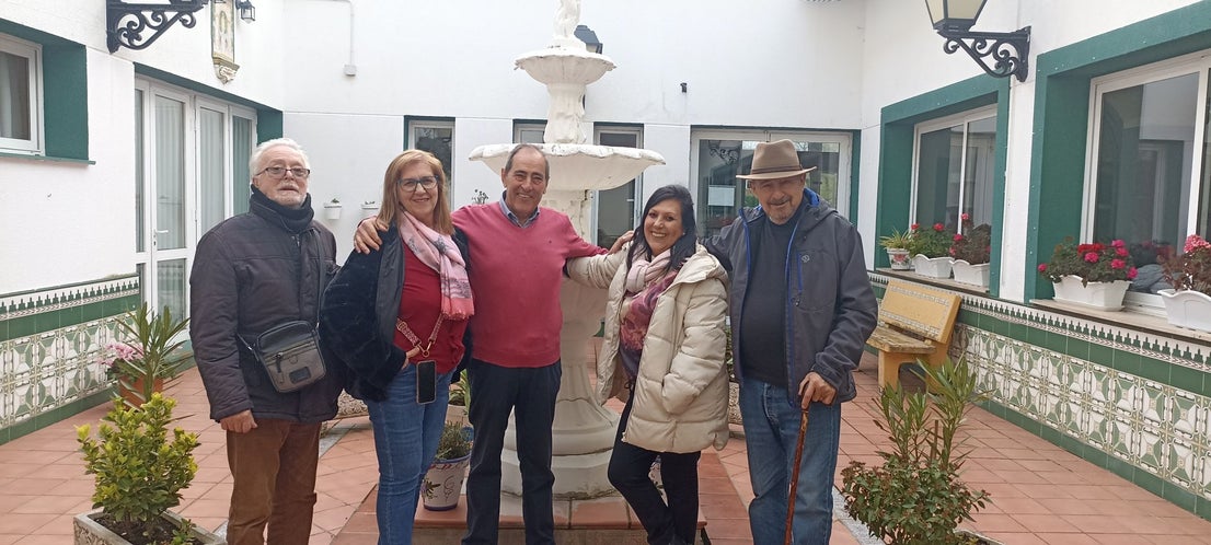Juan Ruiz, Mari Carmen Medina, Jacinto Redondo, Aurora Gutiérrez y Miguel García.
