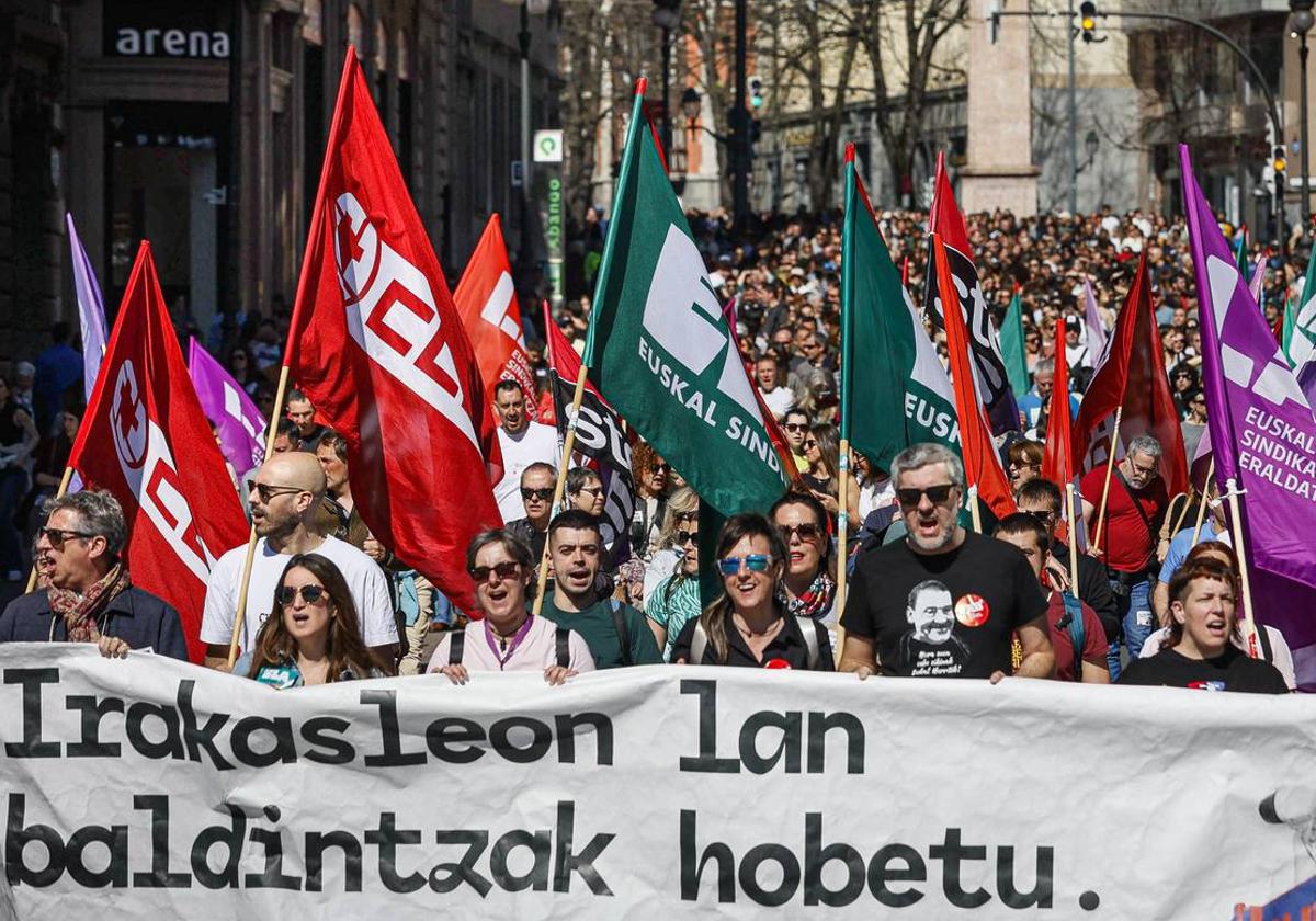 Los sindicatos redoblan su pulso a Educación y convocan otra semana de huelga en la red pública